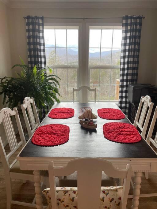 Mountain Views, Pets Welcome-Lake And River Access Lake Lure Ngoại thất bức ảnh